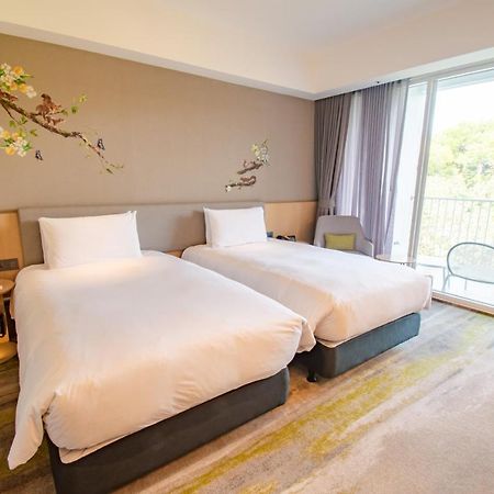 Golden Tulip FAB Hotel Tamsui Eksteriør billede