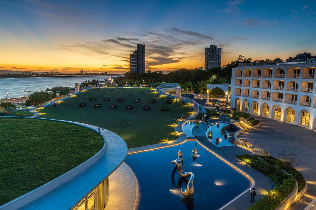 Golden Tulip FAB Hotel Tamsui Eksteriør billede